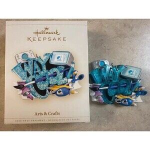 2006 Vintage Hallmark Keepsake Ornament Arts and Crafts Nm